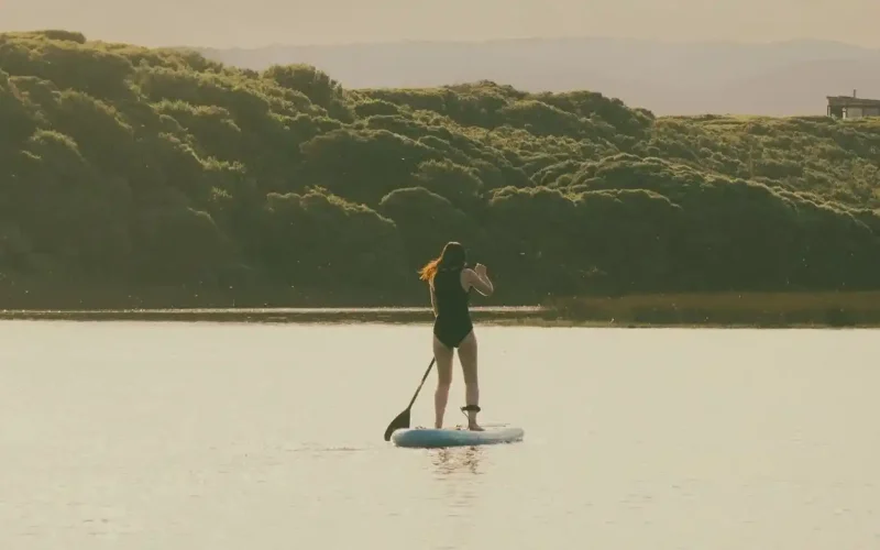Paddle Femme 2026 : Guide Complet + 3 Modèles Recommandés